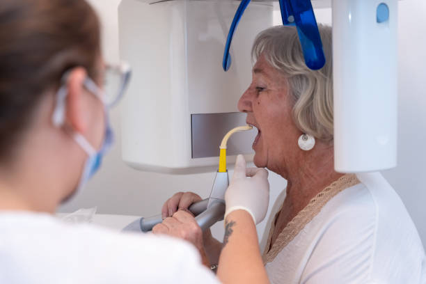 Best Emergency Gum Treatment in Peoria, IL